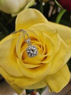 Sterling Silver Halo Pendant Necklace with Clear Crystal Moissanite 2 Ct - White